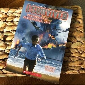 I Survived: The Bombing of Pearl Harbor, 1941 by:Lauren Tarshis